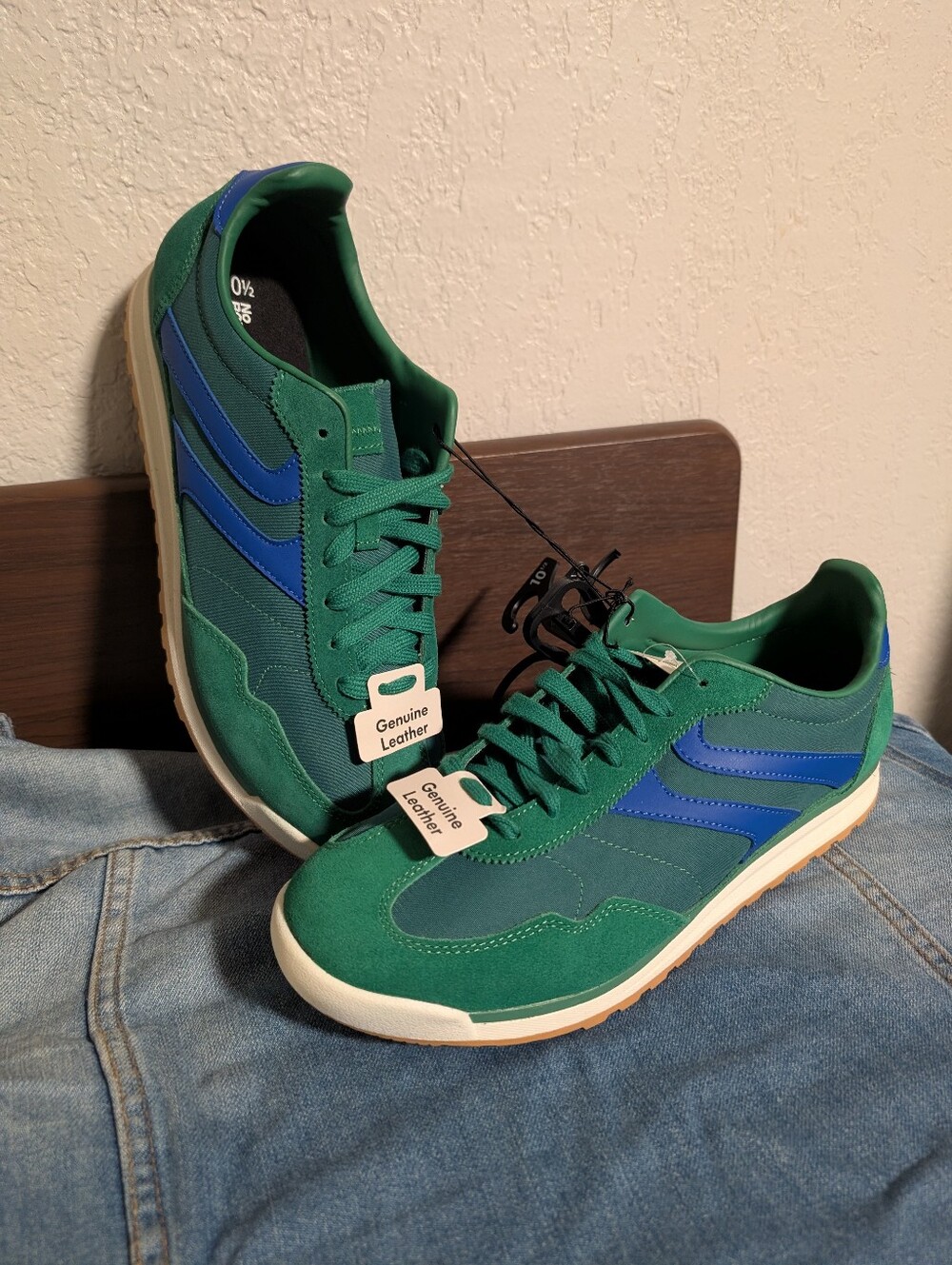 No Boundaries Green and Blue Retro Slim Sneakers